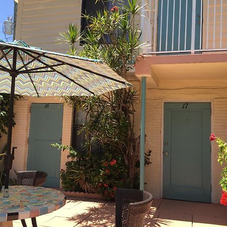 Sea Cove Motel Pompano Beach Exterior photo